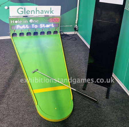 Putting game hire ideal for trade stands