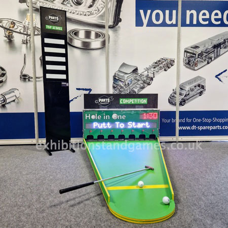 Golf putting game hire for trade stands